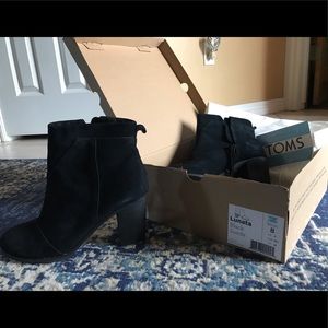 TOMS Lunata Black Suede Bootie Boot Size 8 Women